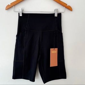 NWT Girlfriend Collective • pocket biker shorts sz XS